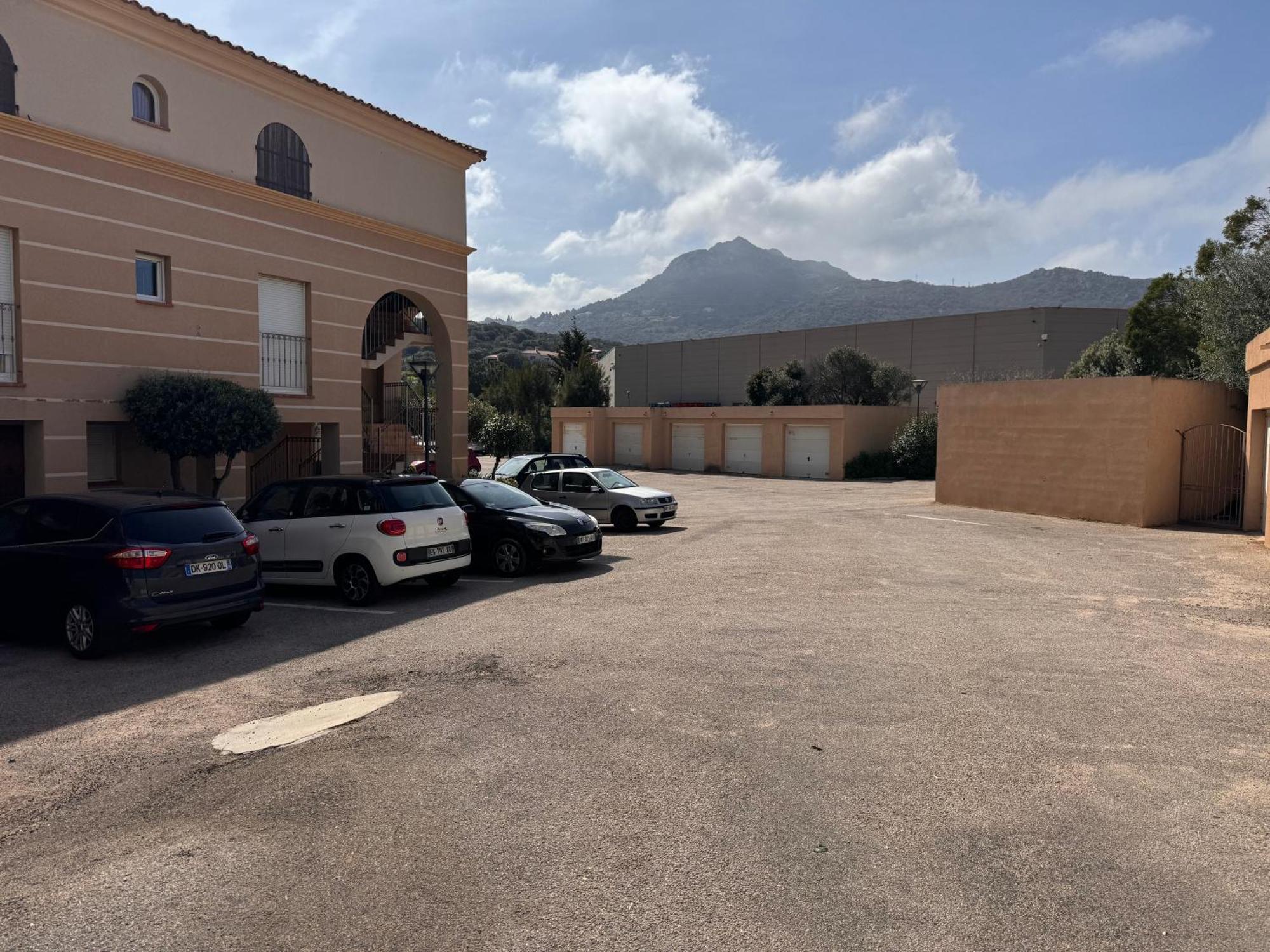 Joli Studio Tout Confort Proche Toutes Commodites Dans Residence Calme LʼÎle-Rousse Eksteriør bilde